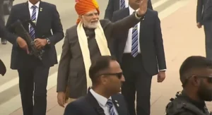PM flagged off Srinagar Vande Bharat