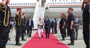 लिमासोल में भारतीय प्रवासियों द्वारा मोदी की हार्दिक स्वागत modi-welcomed-by-indian-diaspora-in-limassol