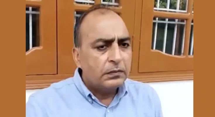 विनय नरवाल के पिता कोई उनके बेटे या बेटी को नुकसान पहुंचाएगा