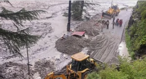 Dozens of people were swept away in the floods in ttarkashi