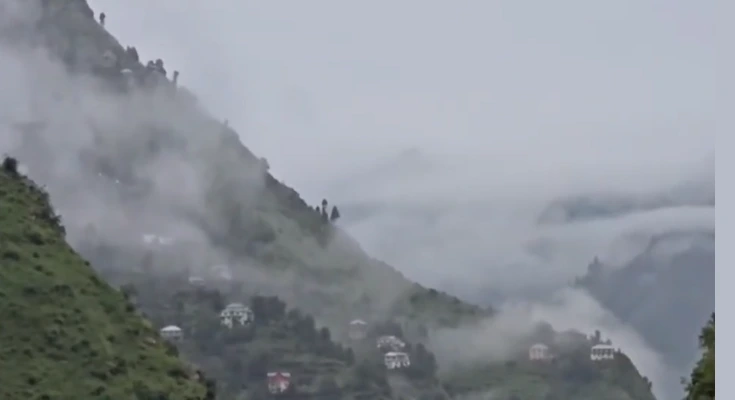 जम्मू-कश्मीर में बारिश दर्जन घरों को नुकसान 5 लोगों की मौत