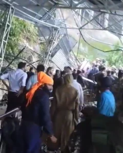 जम्मू-कश्मीर में बारिश दर्जन घरों को नुकसान 5 लोगों की मौत Landslide and rain damage dozens of houses in J&K