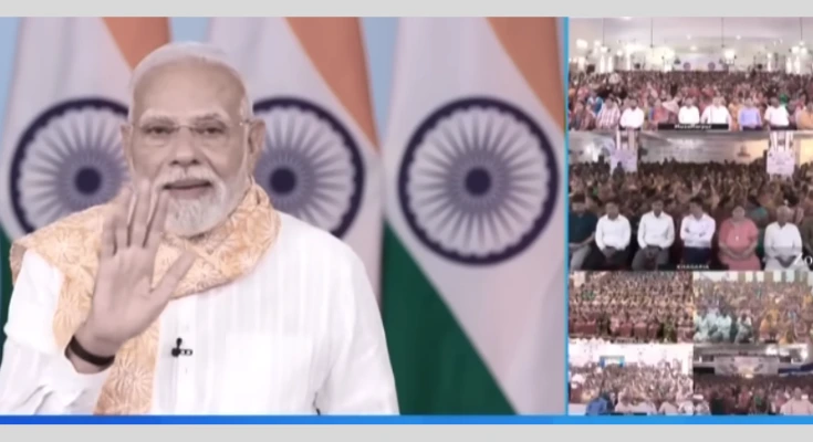 बिहार रैली में मां के ‘अपमान’ पर भावुक हुए पीएम मोदी