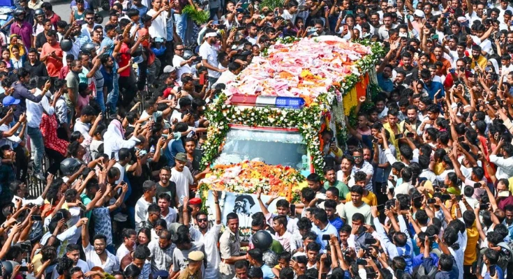 ज़ुबीन गर्ग का आज अंतिम संस्कार सड़क पर उमड़ी जन सैलाब