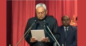 Nitish takes oath as Chief Minister for the 10th time